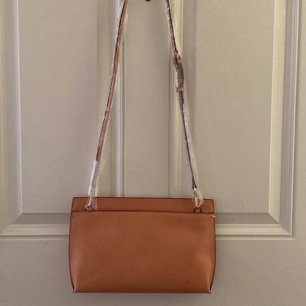 G.I.L.I. Leather Zip Convertible Pouch/Terra Smooth/Gold Tone/NEW/NEVER USED!